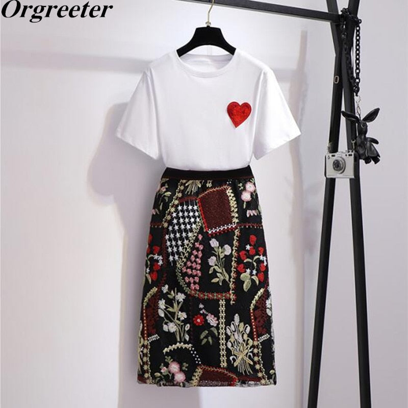 Elegant and comfortable Summer Two piece Set Women High waist Retro Embroidery Bodycon Skirt and Love Appliques Tshirt Sets